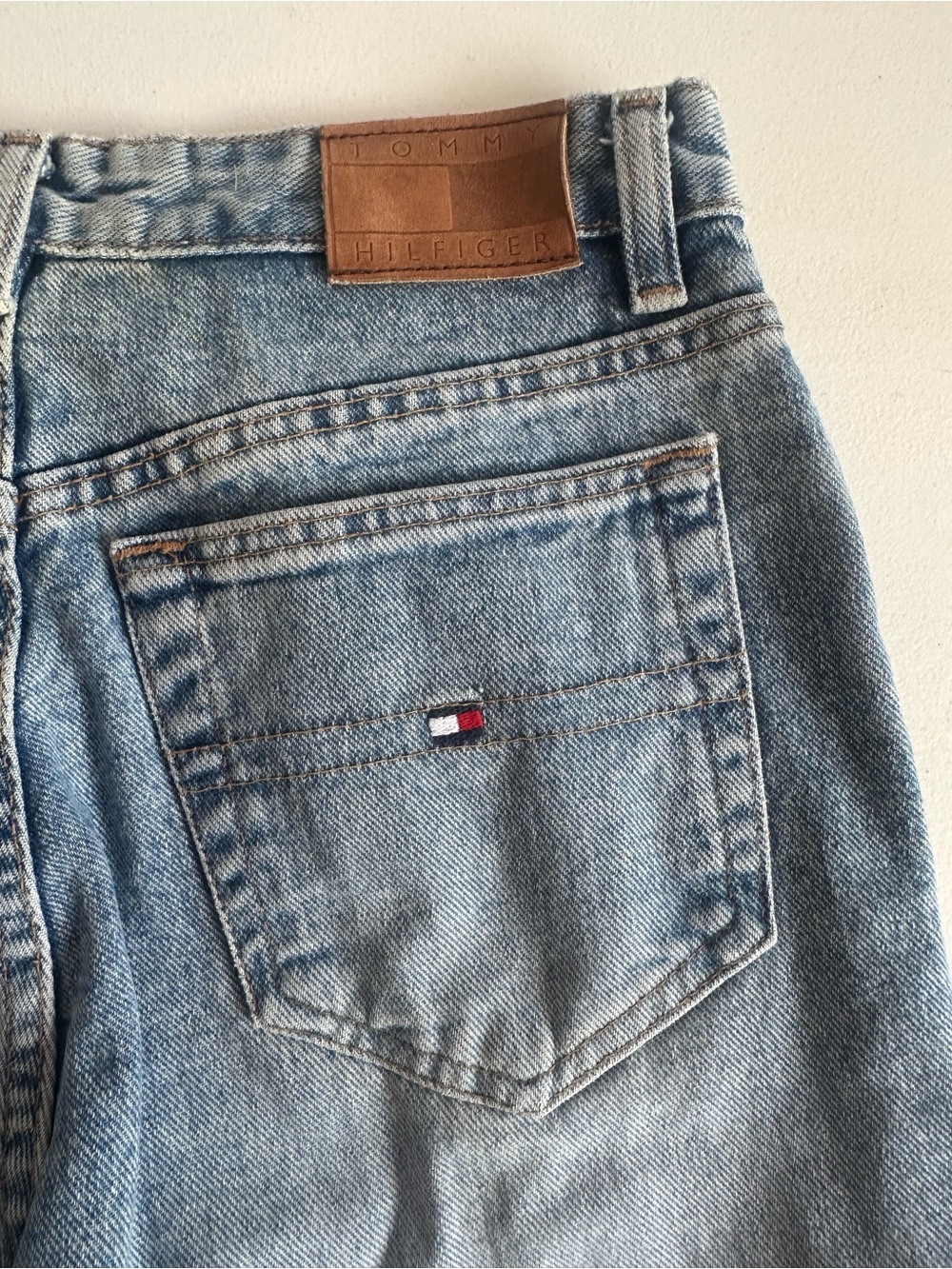 Tommy Hilfiger Vintage Light Blue Straight Women’s Jeans